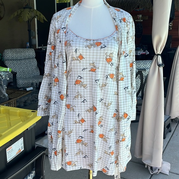 Patterned Pajama with Robe - Picture 3 of 7